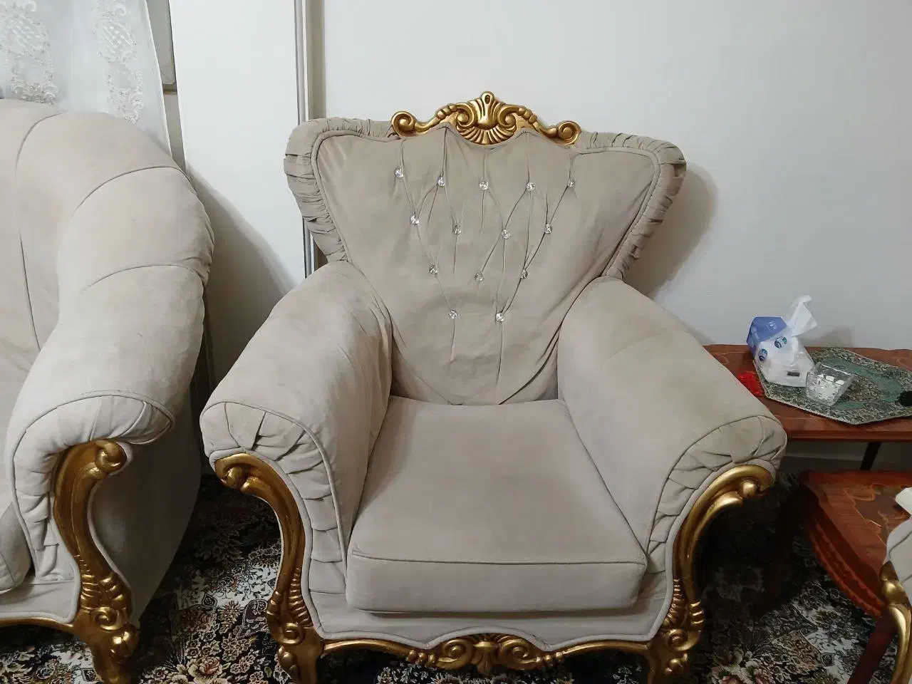 مبل ۸نفر راحتی درحدنو بدون هیچ ایرادی فروشی|مبلمان خانگی و میز عسلی|کرج, حسن آباد|دیوار