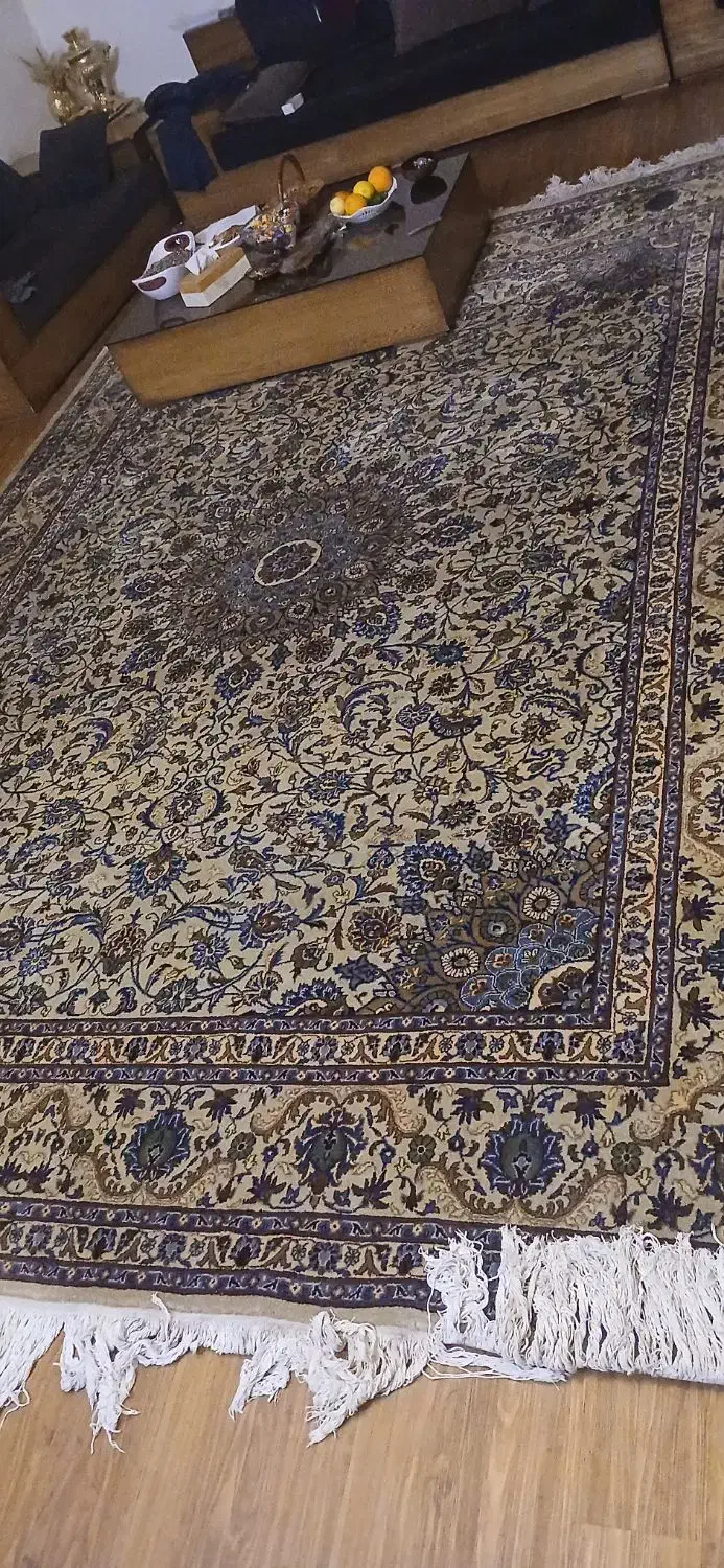 فروش فرش دست بافت عتیقه|فرش|یزد, |دیوار