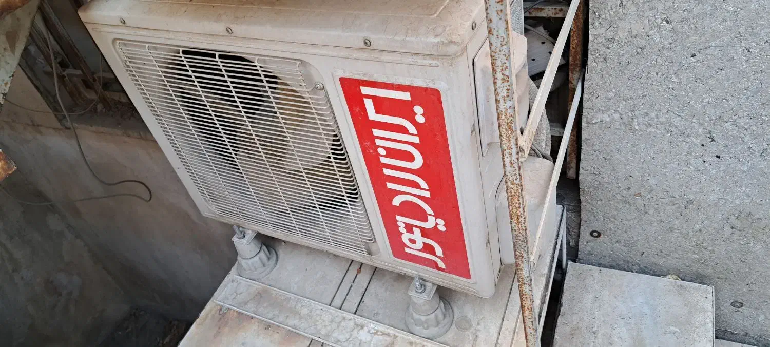 کولر گازی ایران رادیاتور۱۲۰۰۰  کاملا سالم و تمیز|کولر گازی و فن‌کوئل|تهران, صادقیه|دیوار