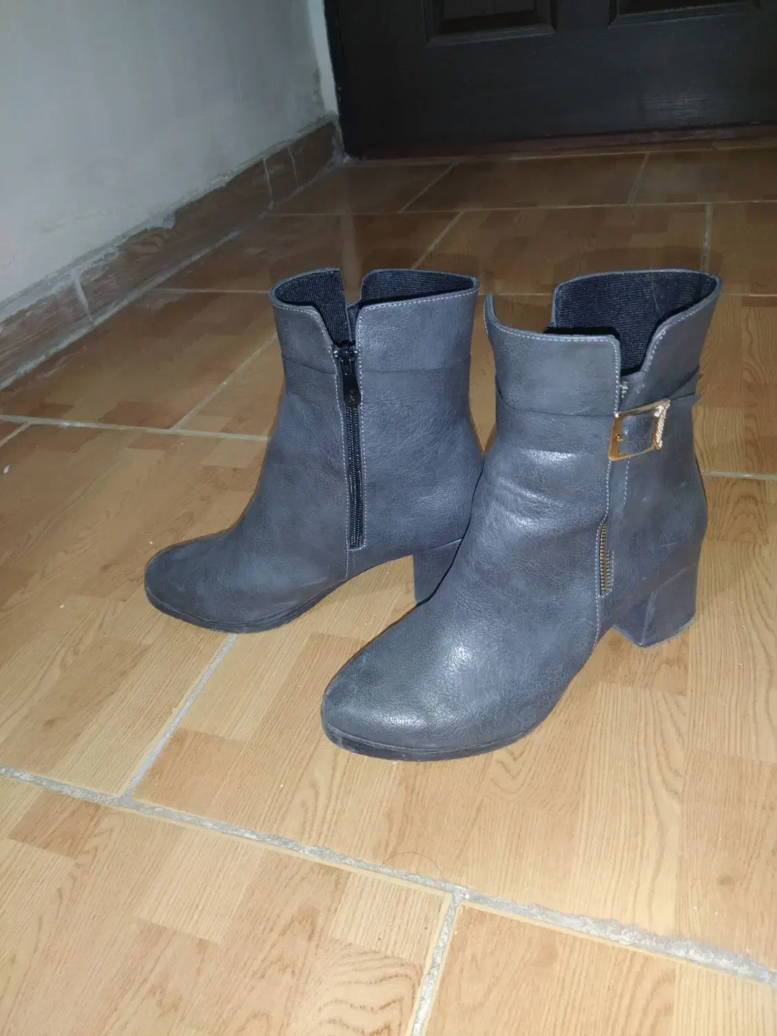 نیم بوت مجلسی|کیف، کفش، کمربند|گنبد کاووس, |دیوار