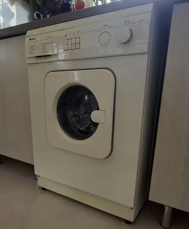 ماشین لباسشوی|ماشین لباسشویی و خشک‌کن لباس|گلپایگان, |دیوار