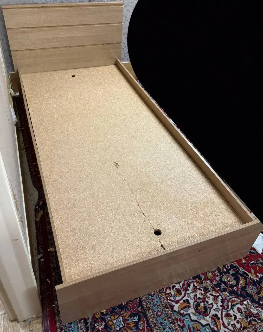 تخت تکنفره و دونفره ، دراور ، شلف ، آینه ، آباژور|تخت و سرویس خواب|مشهد, هنرور|دیوار