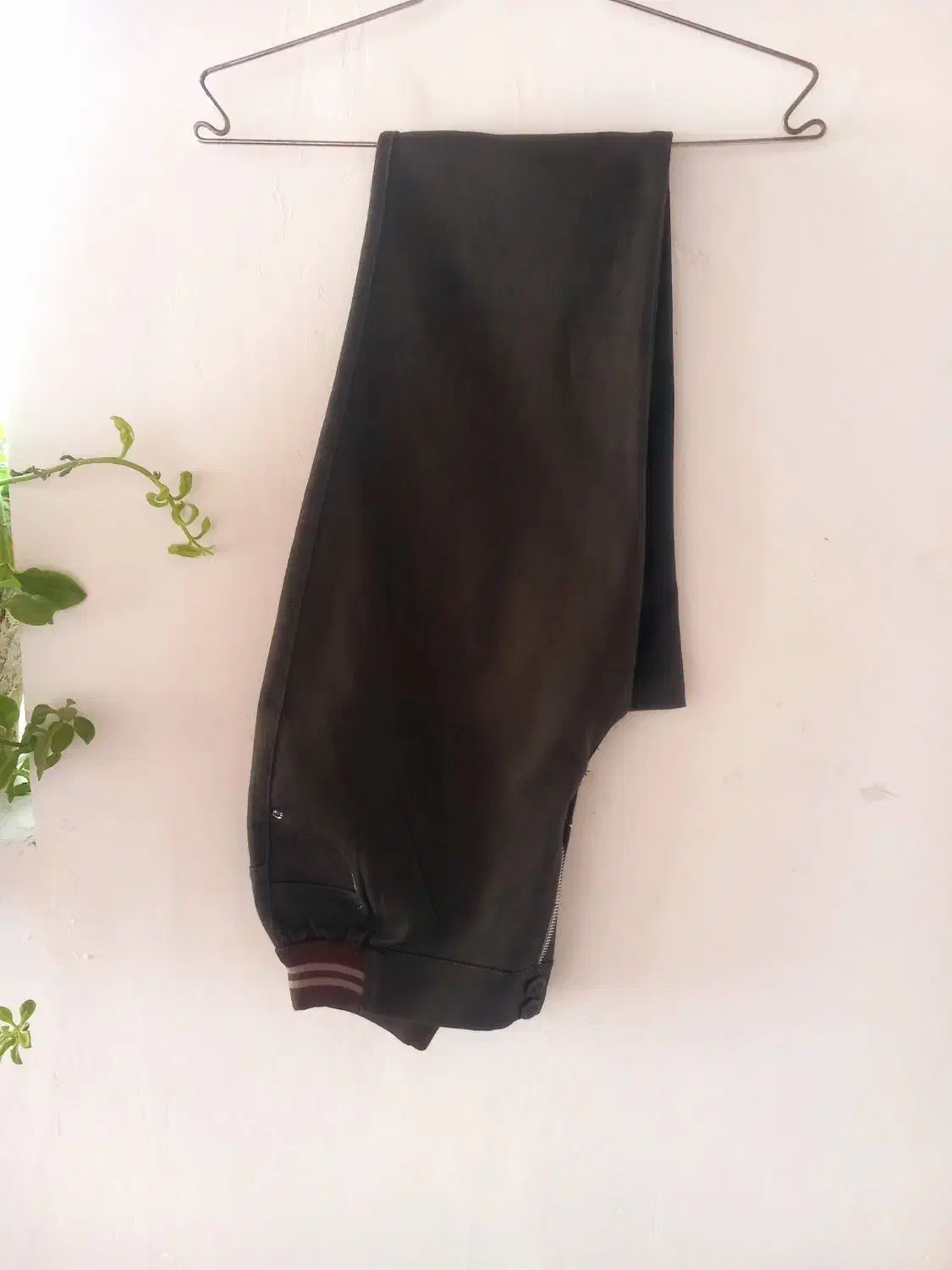 لباس ها کاملا نو هستن|لباس|صوفیان, |دیوار