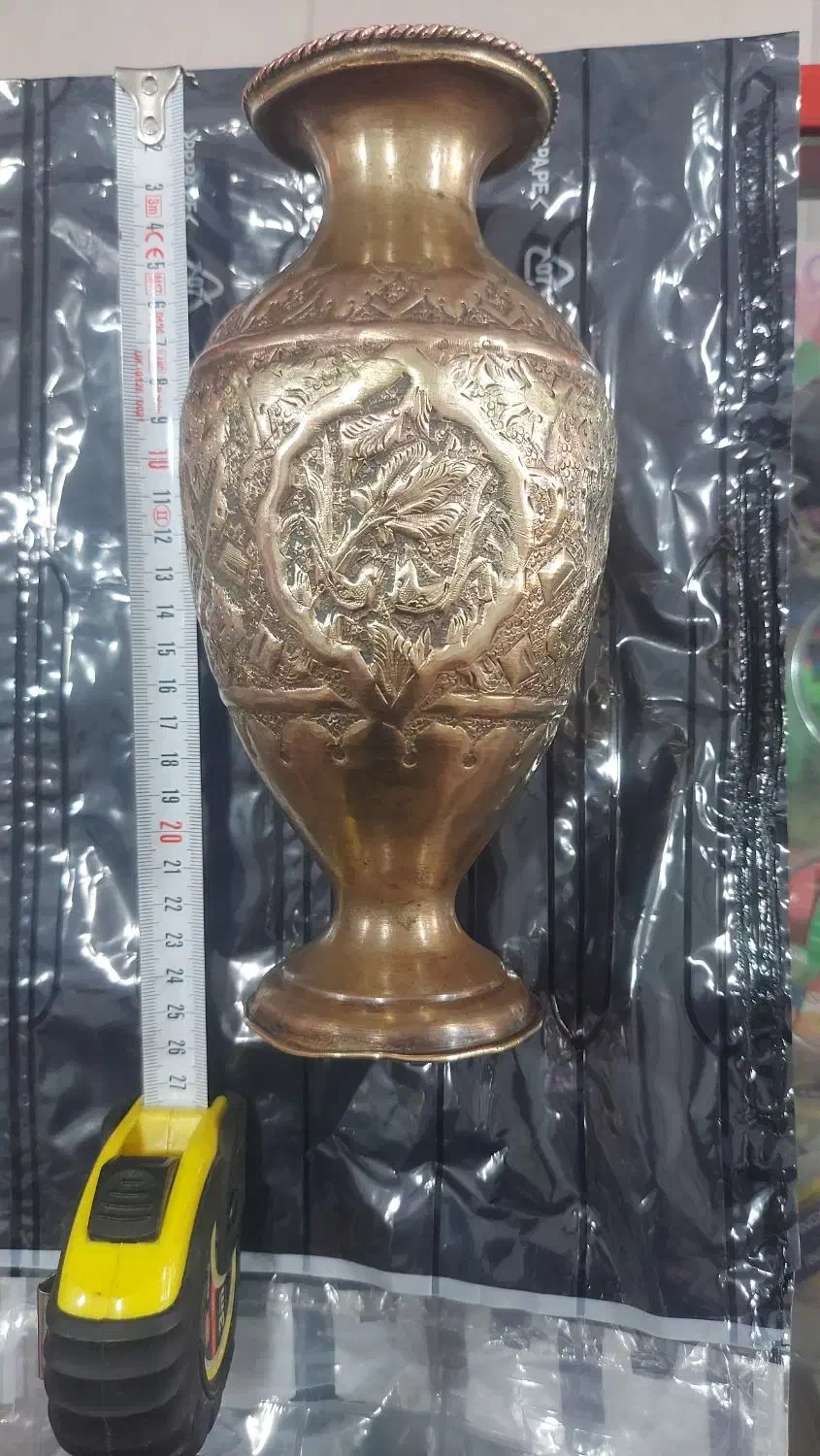 گلدان مسی قلم زنی شده|کلکسیون اشیاء عتیقه|کلاله, |دیوار