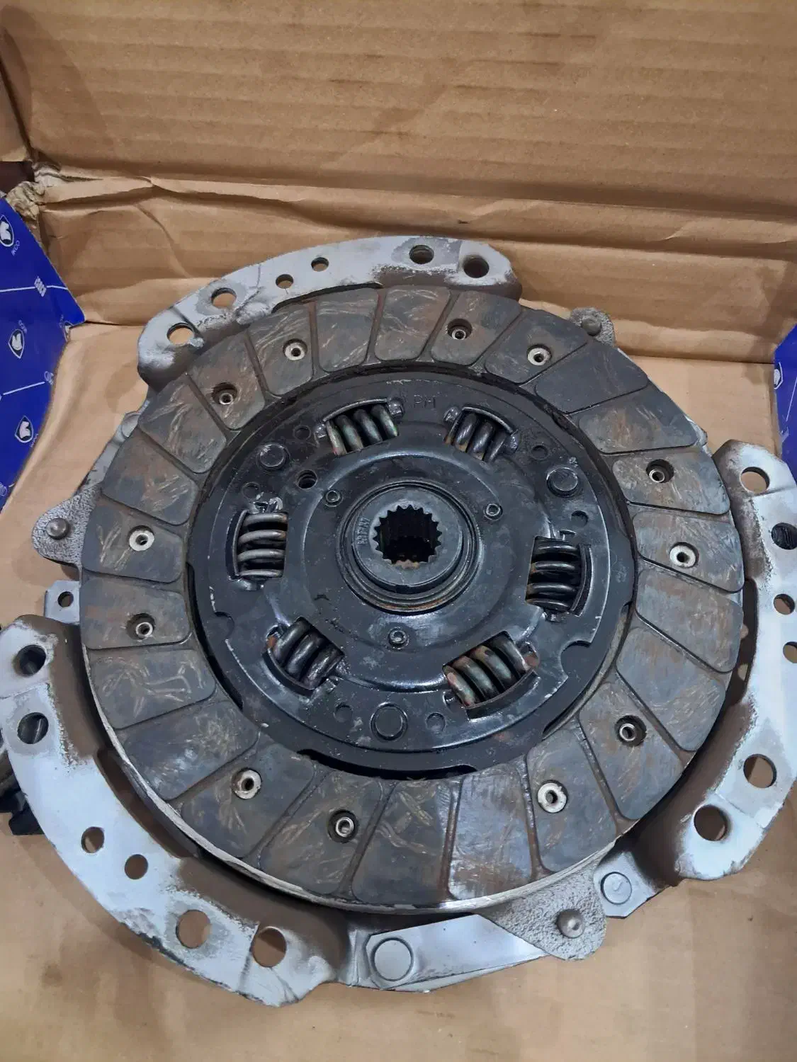 دیسک وصفحه والعو و صفحه کیلومتر پژو۶فنره قدرتی|قطعات یدکی و لوازم جانبی|یزد, |دیوار