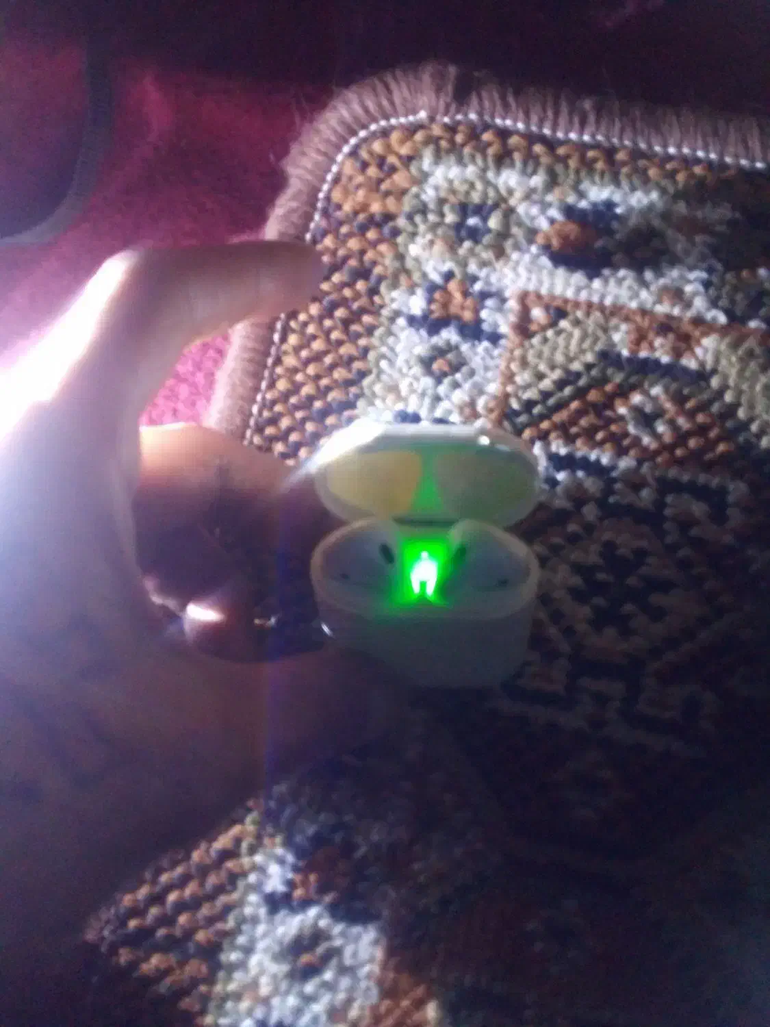 ایرپاد.۳اپل|لوازم جانبی موبایل و تبلت|فولادشهر, B2|دیوار