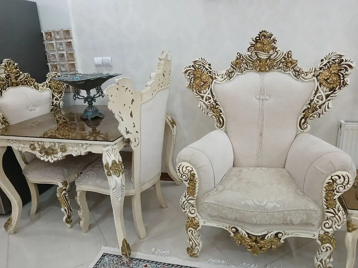 مبل استیل سلطنتی در حد نو|مبلمان خانگی و میز عسلی|اسلامشهر, زرافشان|دیوار