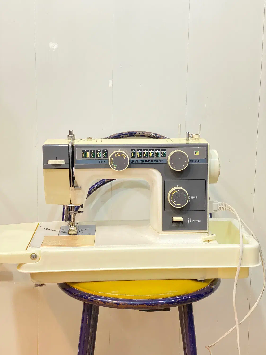 چرخ خیاطی یاسمین|چرخ خیاطی و ریسندگی|بوشهر, |دیوار