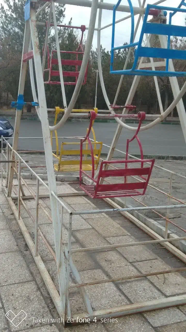 چرخ وفلک|اسباب‌‌بازی|تربت‌حیدریه, سرمحله|دیوار