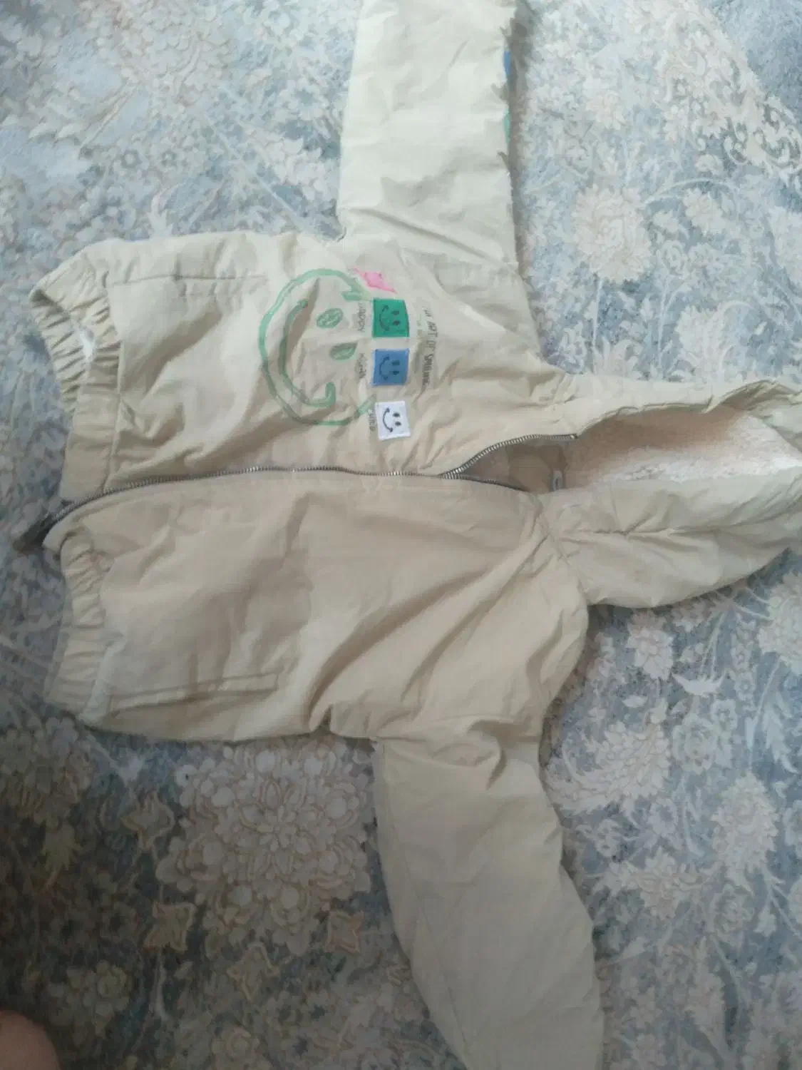 کاپشن|کفش و لباس بچه|شهرکرد, |دیوار