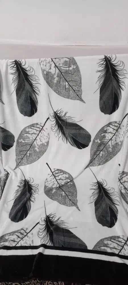 پتومسافرتی خارجی ژله ای|رختخواب، بالش، پتو|شیراز, کوشک میدان|دیوار