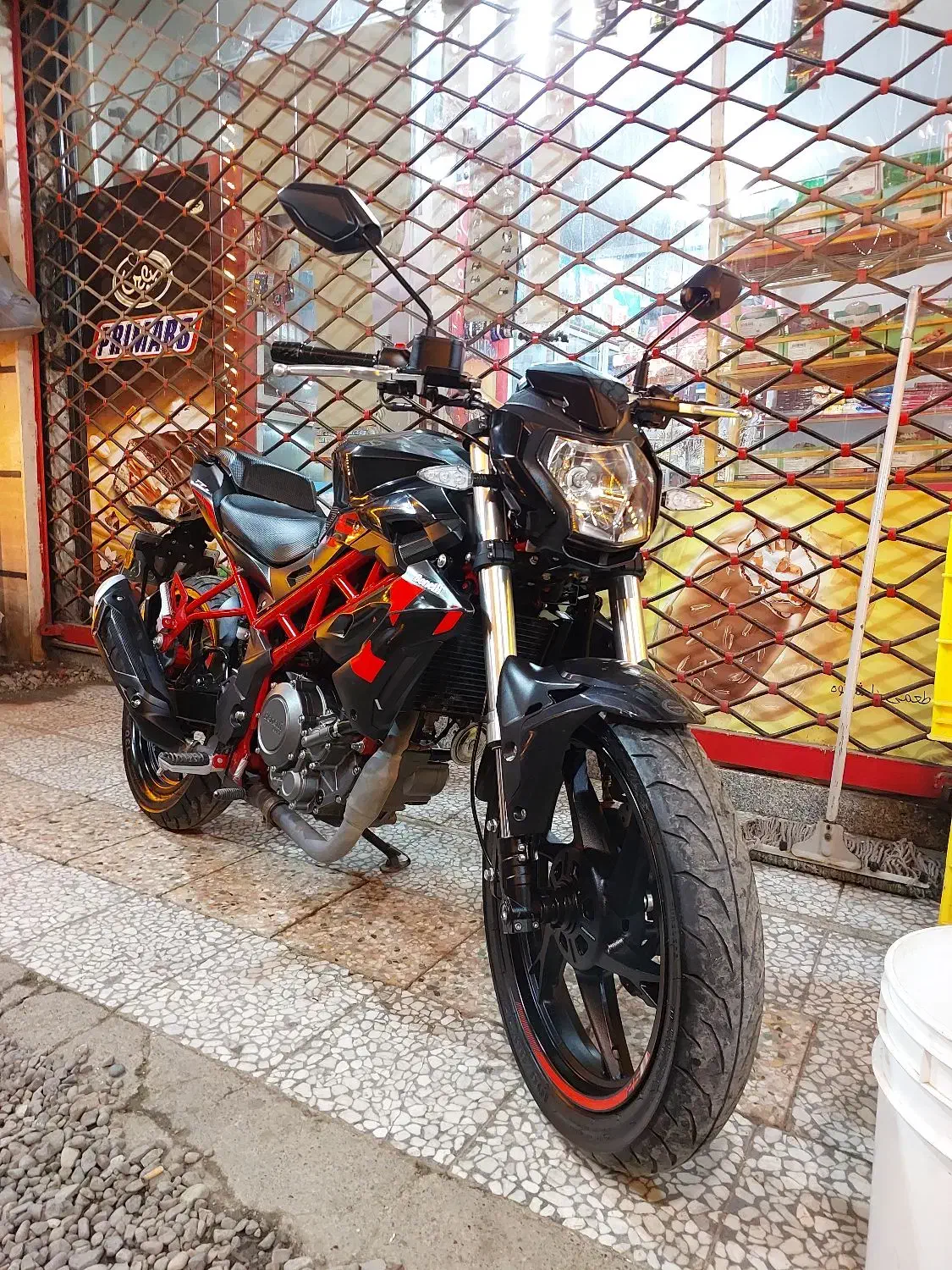 بنلی 250|موتورسیکلت|صومعه‌سرا, |دیوار