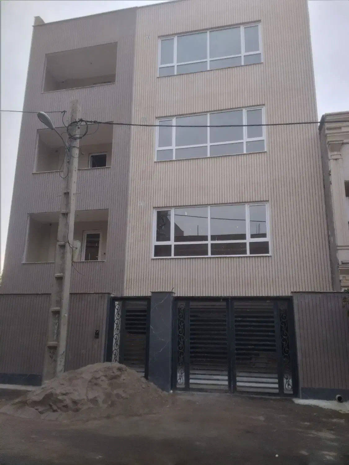 فروش آپارتمان ۲۰۰متری|فروش آپارتمان|خرمآباد, |دیوار