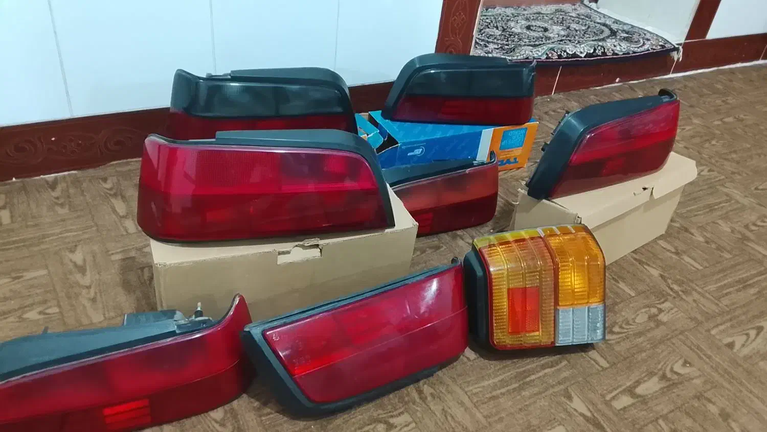 چراغ عقب پارس|قطعات یدکی و لوازم جانبی|میاندوآب, |دیوار