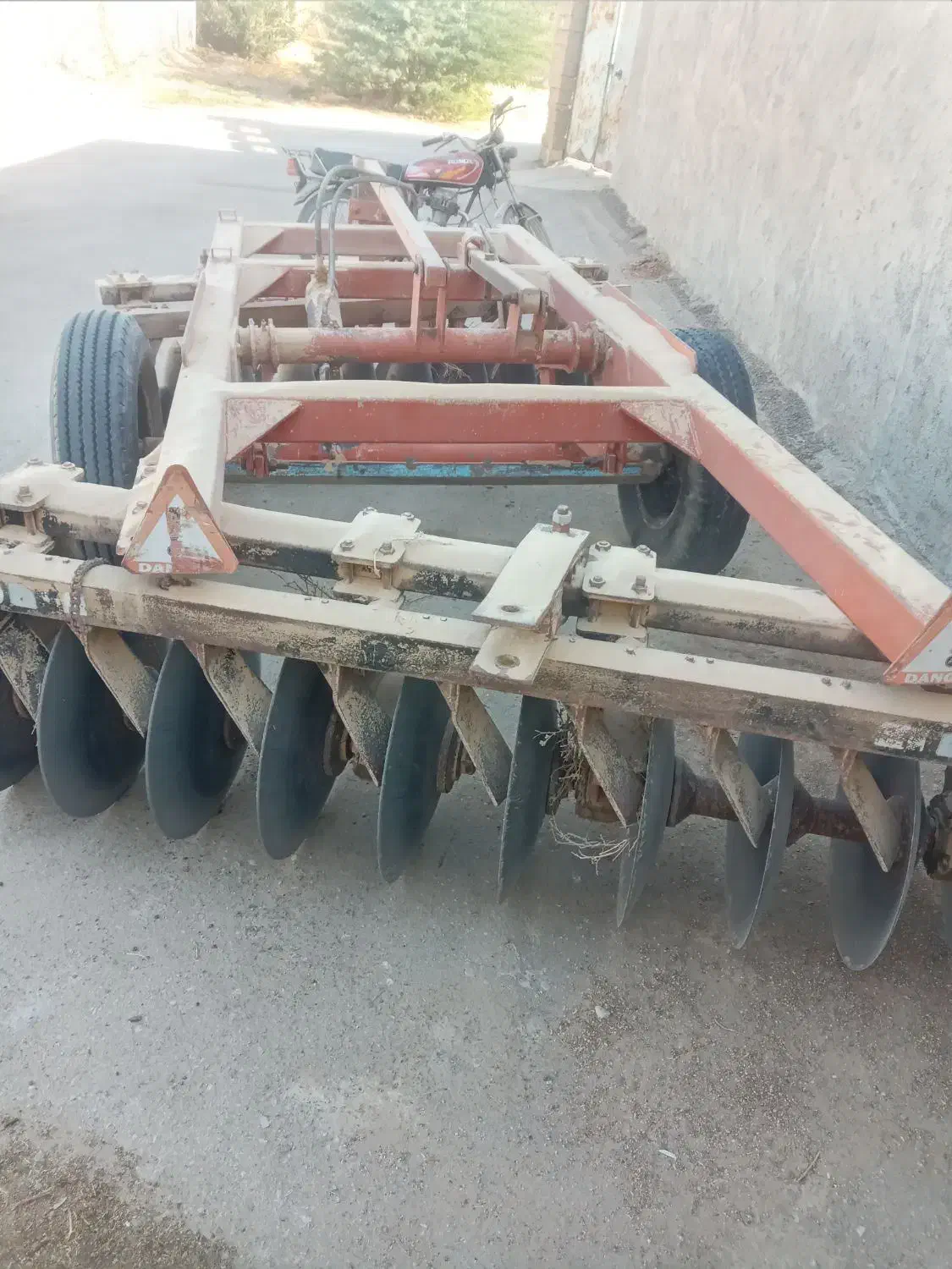 دیسک تراکتور|ماشین‌آلات صنعتی|ریگ, |دیوار