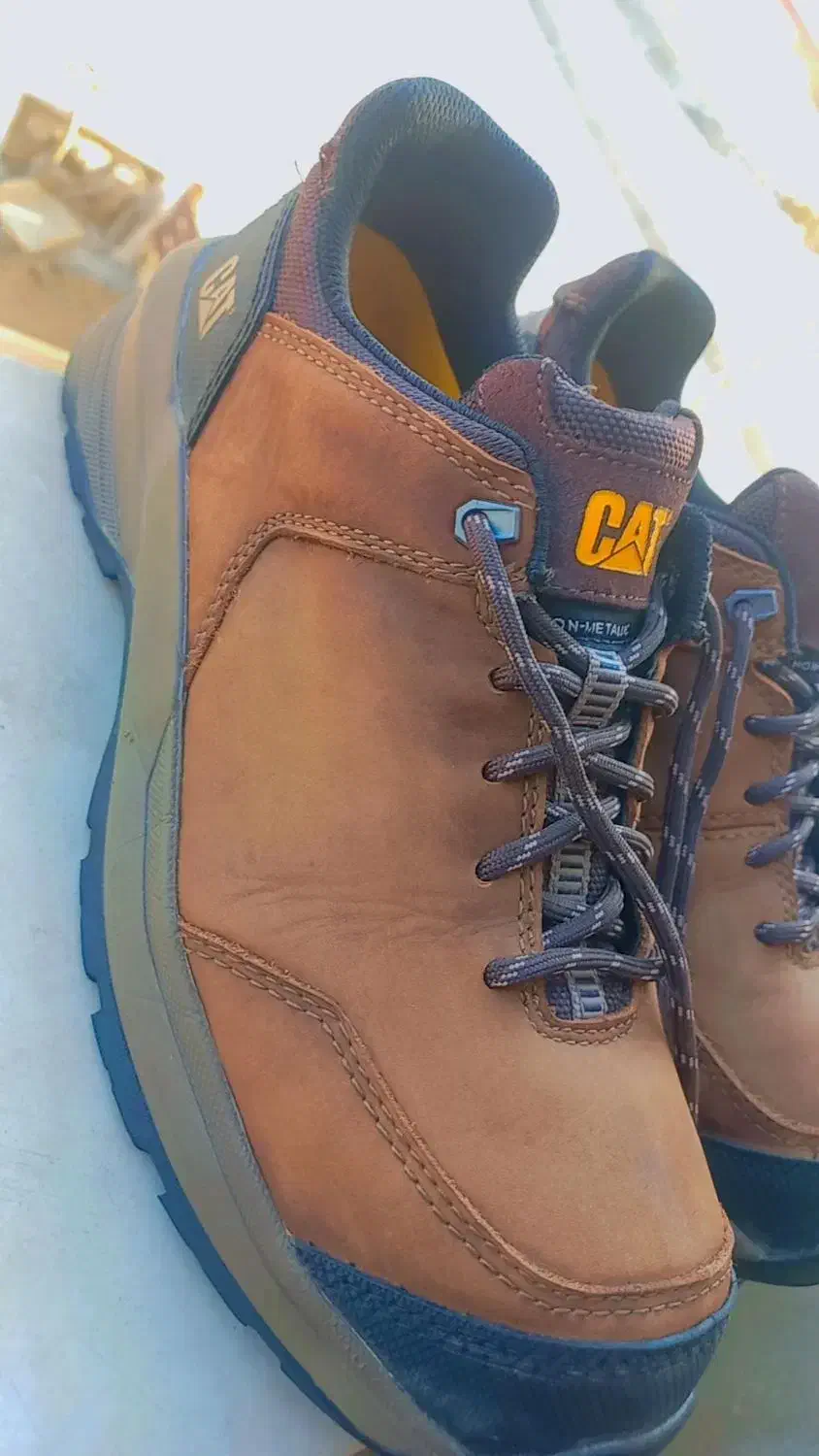 کفش|کیف، کفش، کمربند|قشم, |دیوار