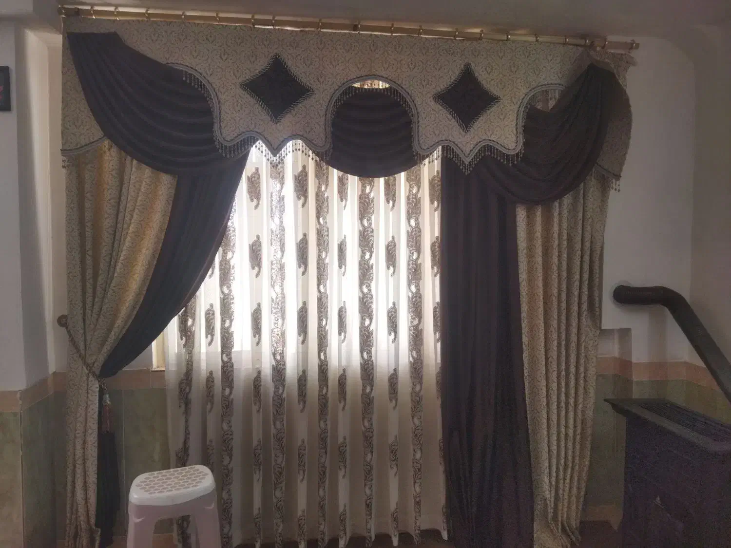 پرده|پرده، رانر، رومیزی|شیروان (خراسان), |دیوار