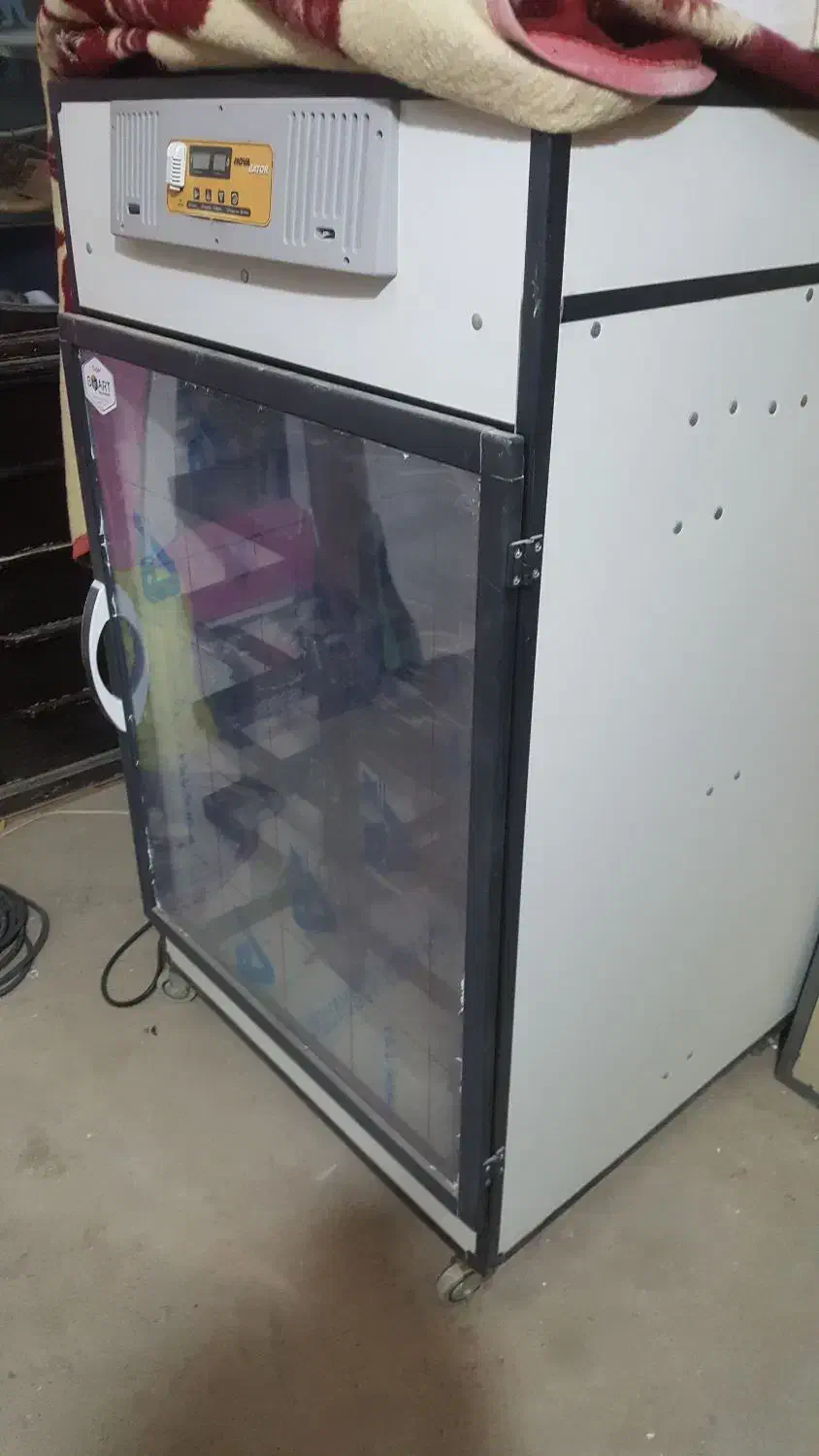 دستگاه جوجه کشی|ماشین‌آلات صنعتی|اسفرورین, |دیوار