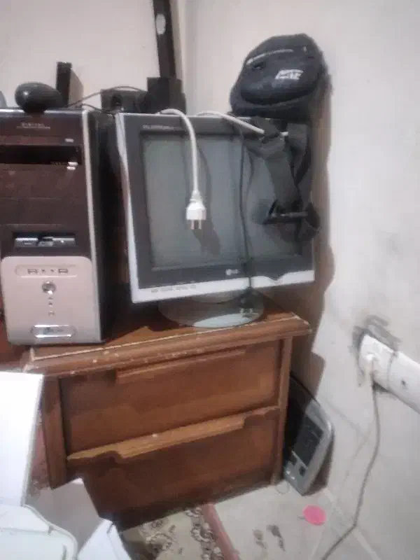 کیس ومانیتور.باهارد۵۰۰ حافظه اضاف|رایانه رومیزی|زرقان, |دیوار