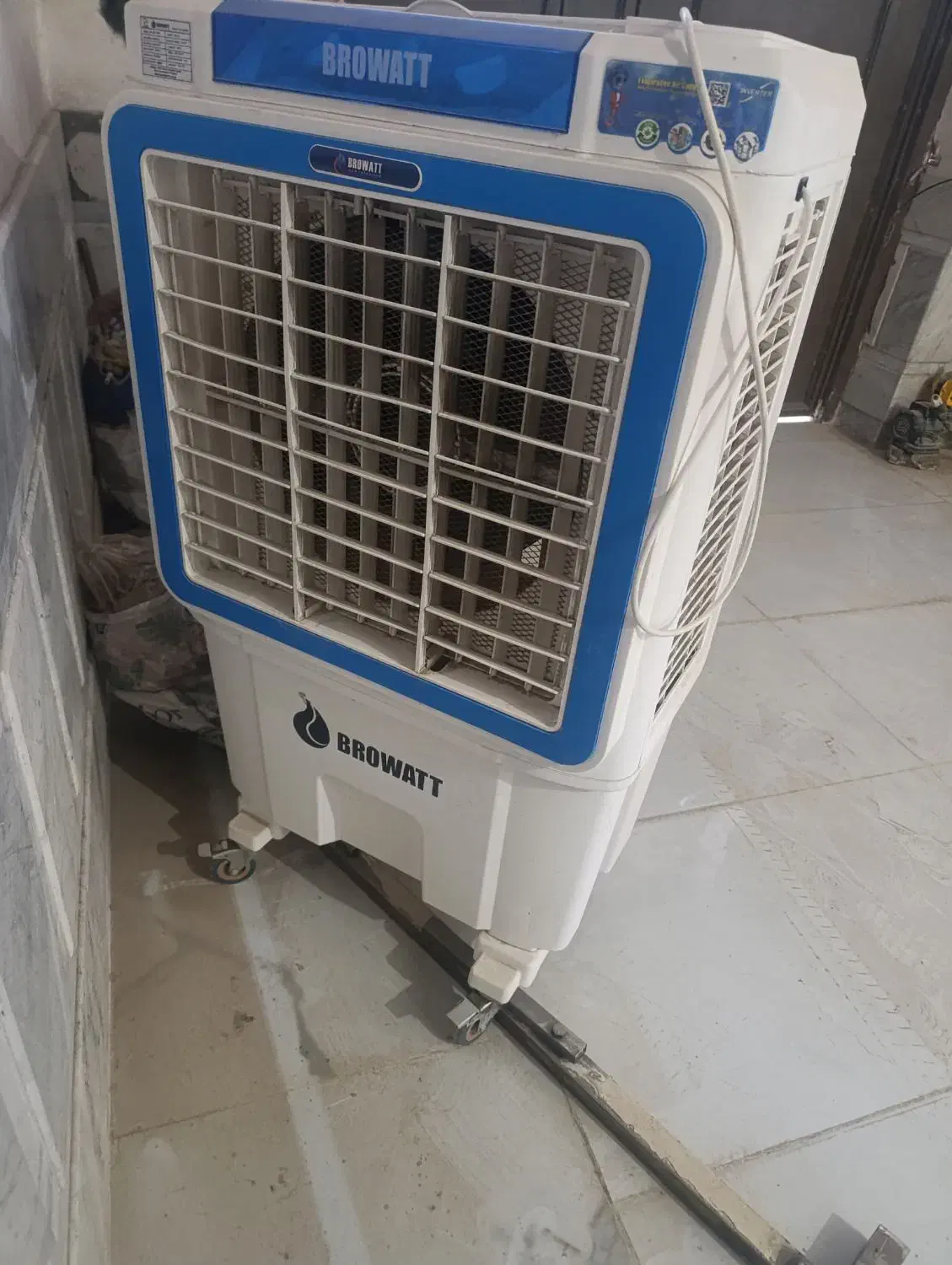 وسایل سالن زیبایی|آرایشگاه و سالن‌های زیبایی|زاهدان, |دیوار