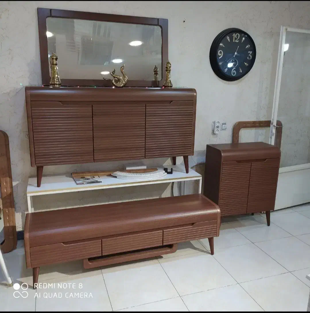 ست کنسول و میزتی وی ۱۰۶ شرکتی بیستا طرح|بوفه، ویترین، کنسول|همدان, |دیوار