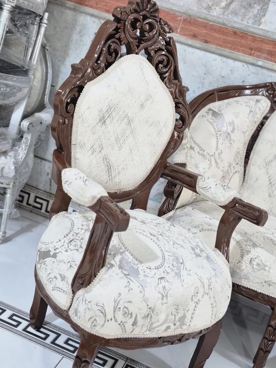 مبل سلطنتی ۹نفره تمام چوب راش مبلمان شاهان|مبلمان خانگی و میز عسلی|تبریز, |دیوار