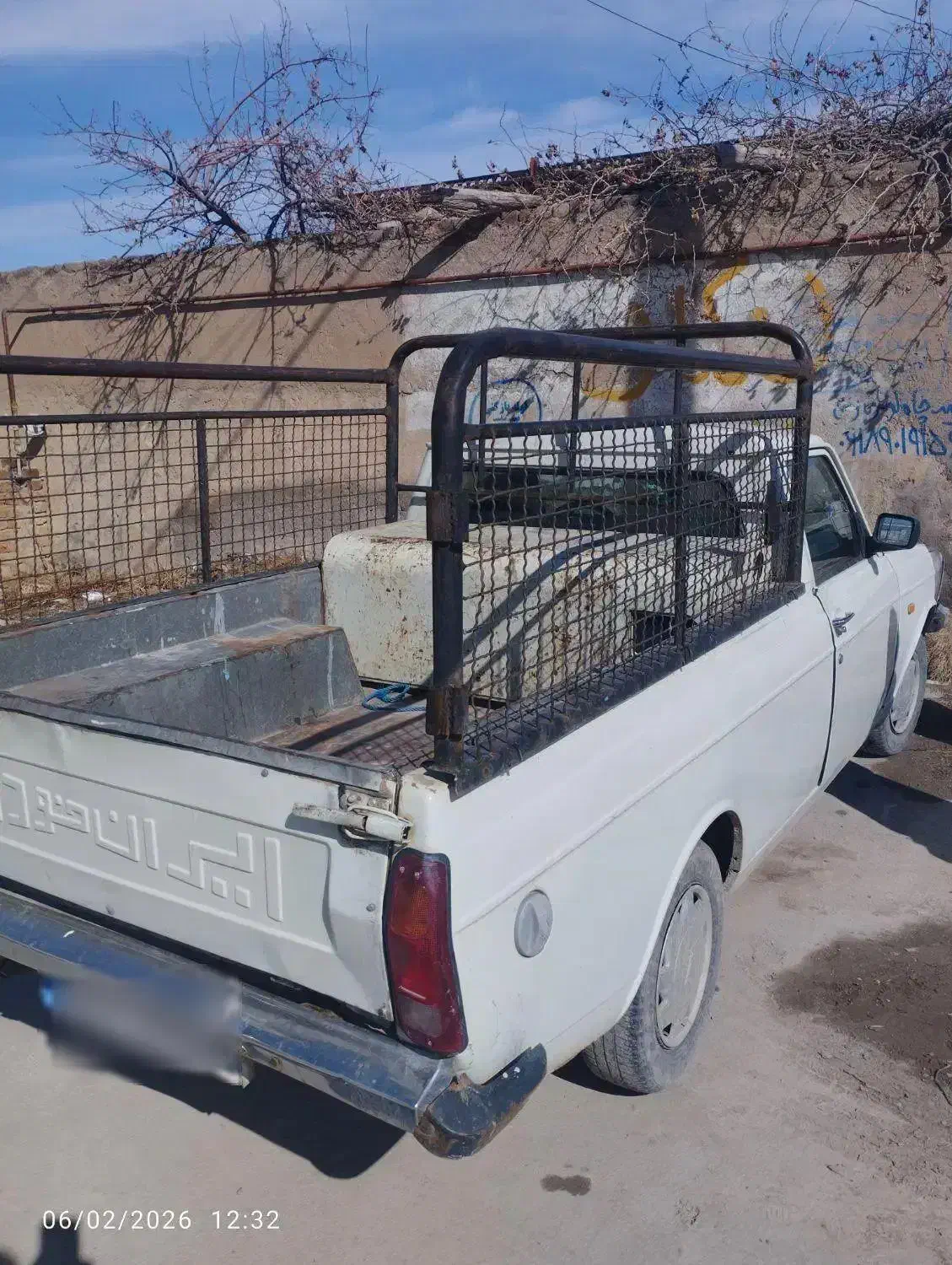 پیکان وانت|خودرو سواری و وانت|شاهنجرین, |دیوار