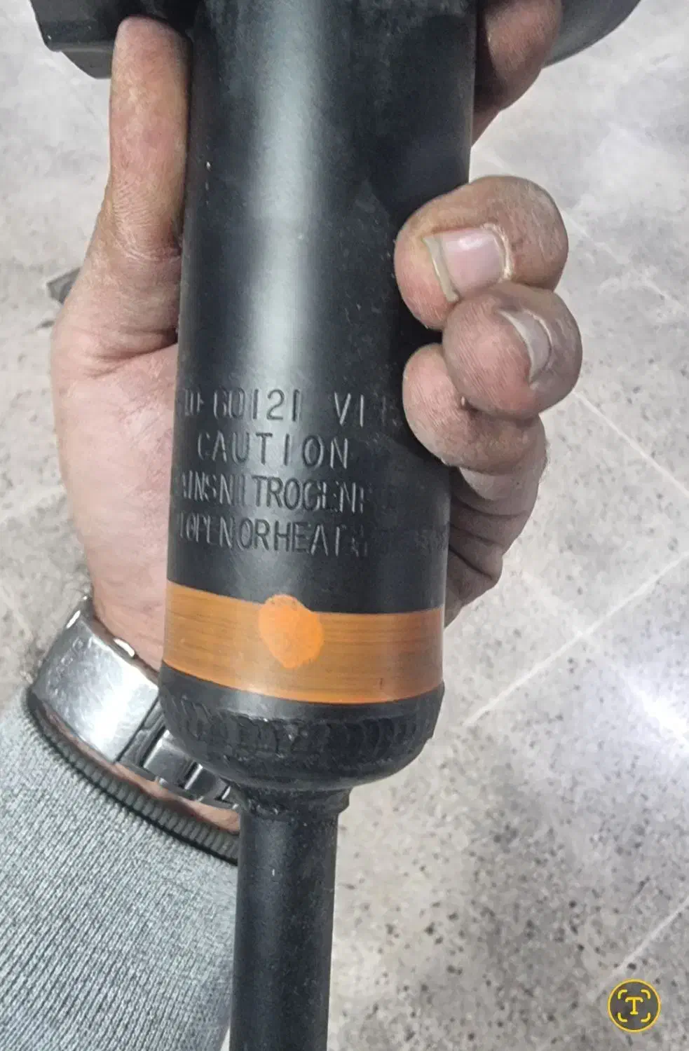 کمک فنر اصلی پرادو ۲۰۰۵-۲۰۰۹ تنظیم ارتفاع دارژاپنی|قطعات یدکی و لوازم جانبی|شیراز, ستارخان|دیوار