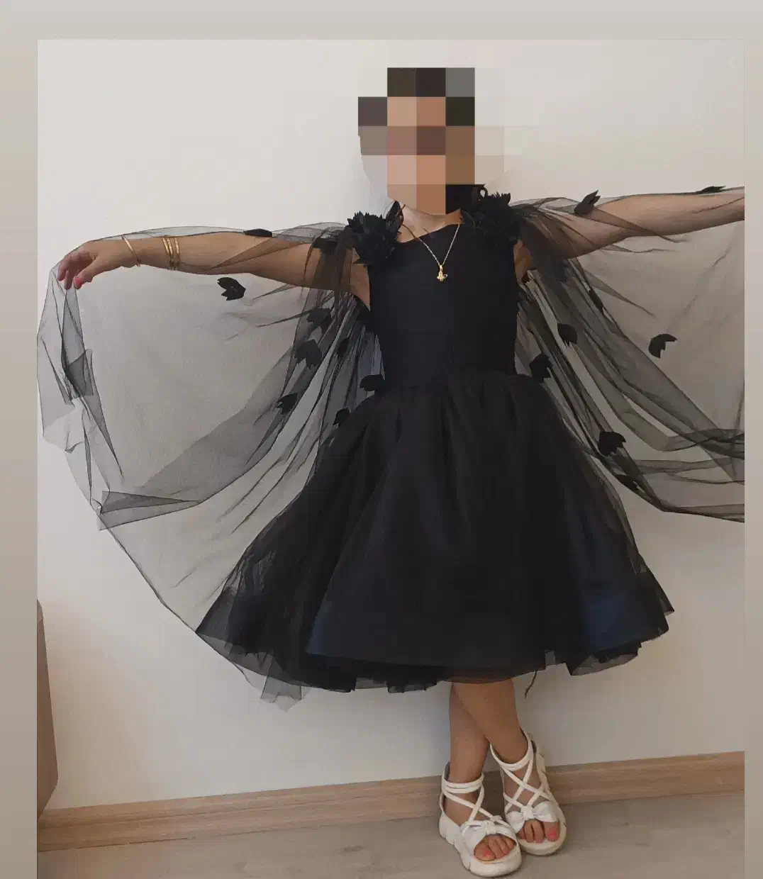 لباس مجلسی|لباس|اردبیل, |دیوار