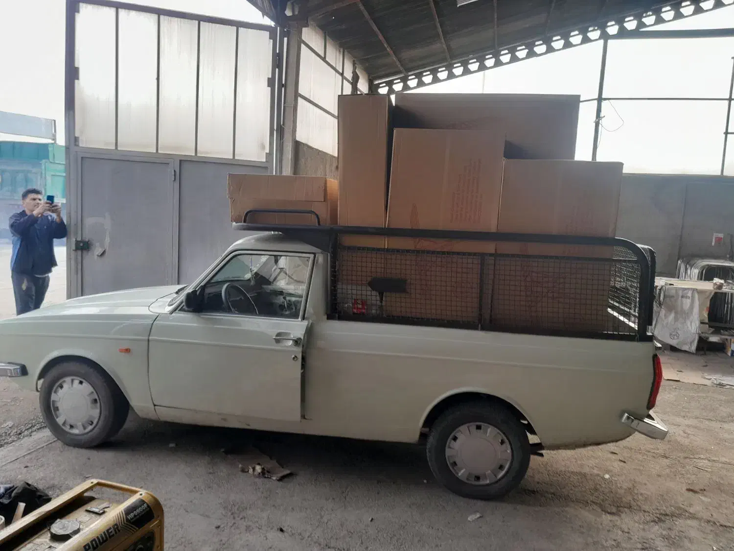 باربری وانت نیسان تلفنی جابجایی با کارگر|خدمات حمل و نقل|همدان, |دیوار