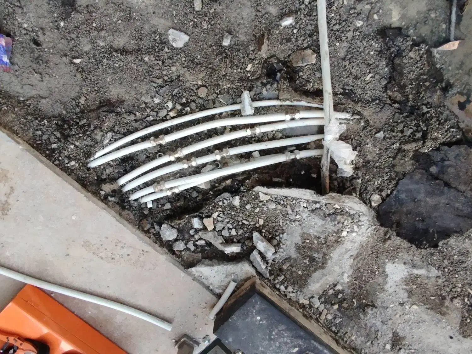 انجام کلیه کار تاسیسات 0تا 100 شبانه روزی|خدمات پیشه و مهارت|تهران, شهرک غرب|دیوار