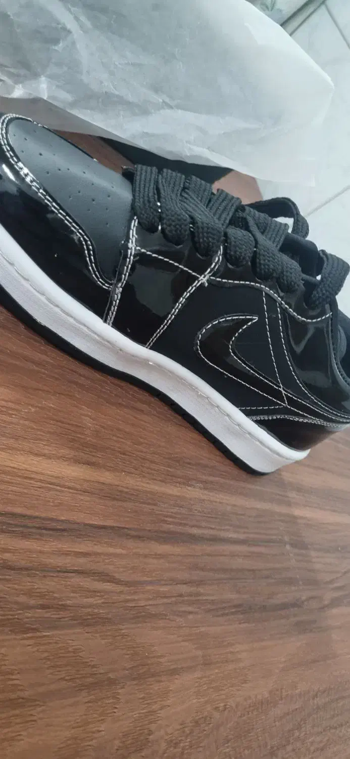 کفش|کیف، کفش، کمربند|میبد, |دیوار