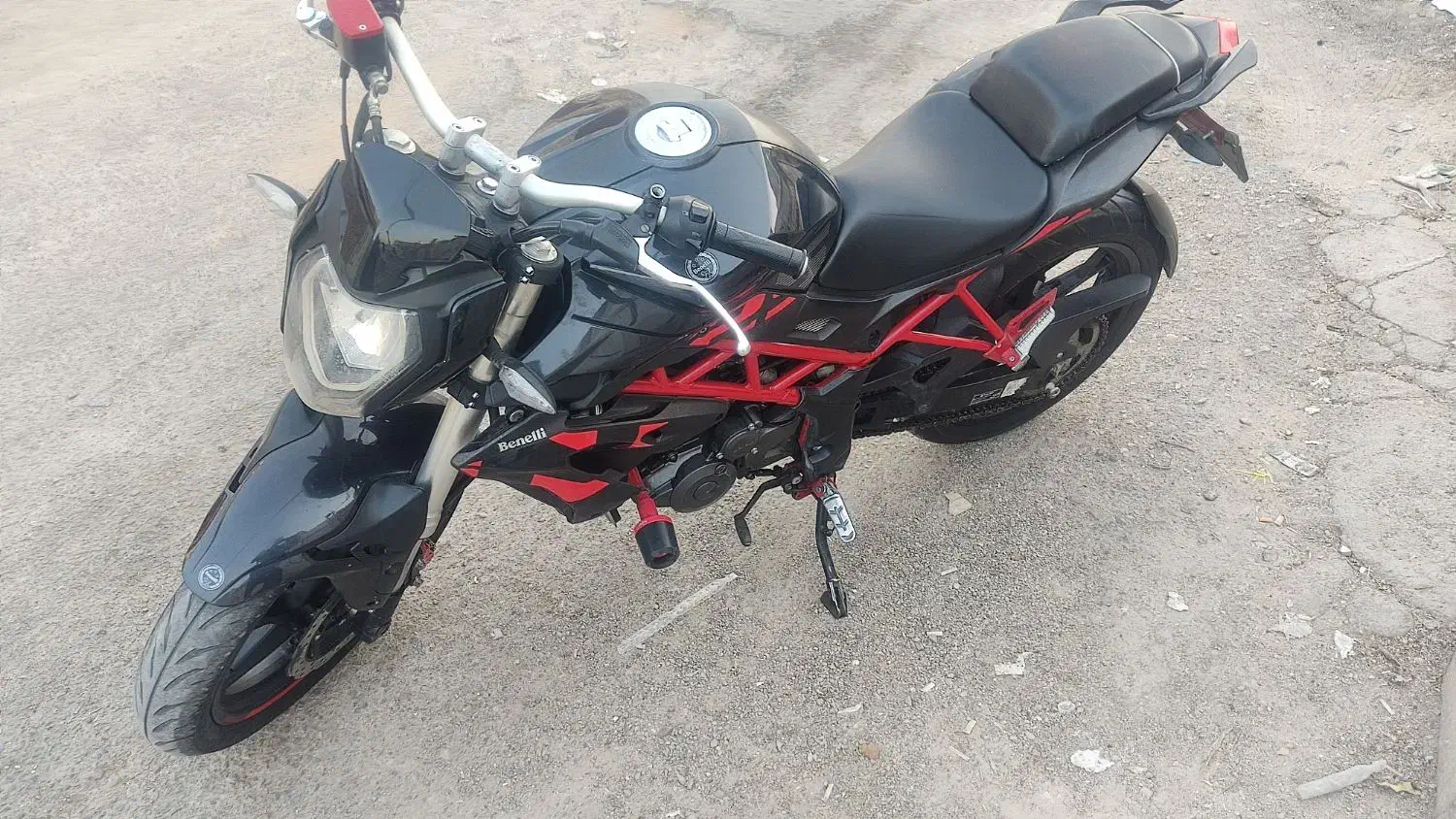 بنلی۲۵۰  مدل آخر۹۹|موتورسیکلت|اهواز, پردیس دو|دیوار