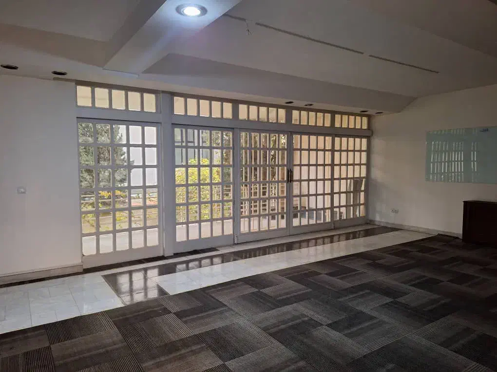 جردن / ۷۰۰ متر ویلائی|اجارهٔ دفتر کار، اتاق اداری، مطب|تهران, جردن|دیوار