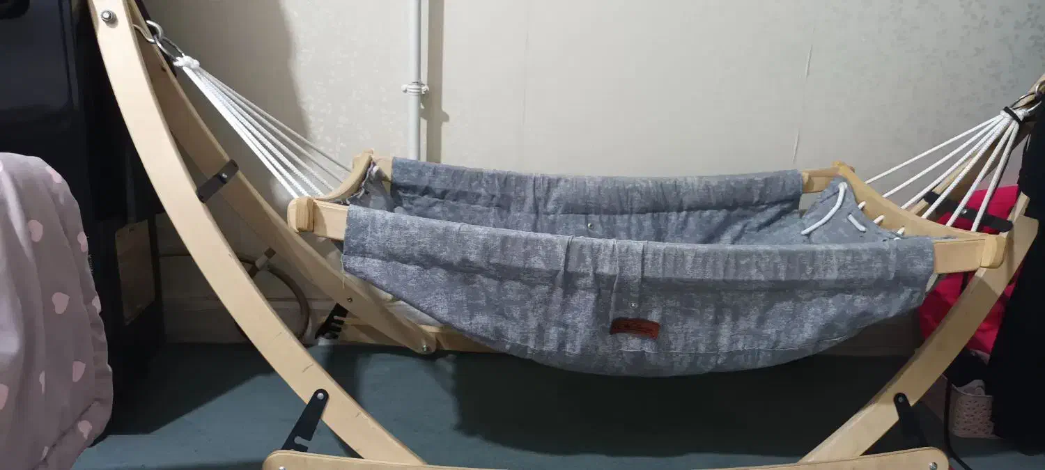 گهواره سنتی ملورین|تخت و سرویس خواب|رشت, پل تالشان|دیوار