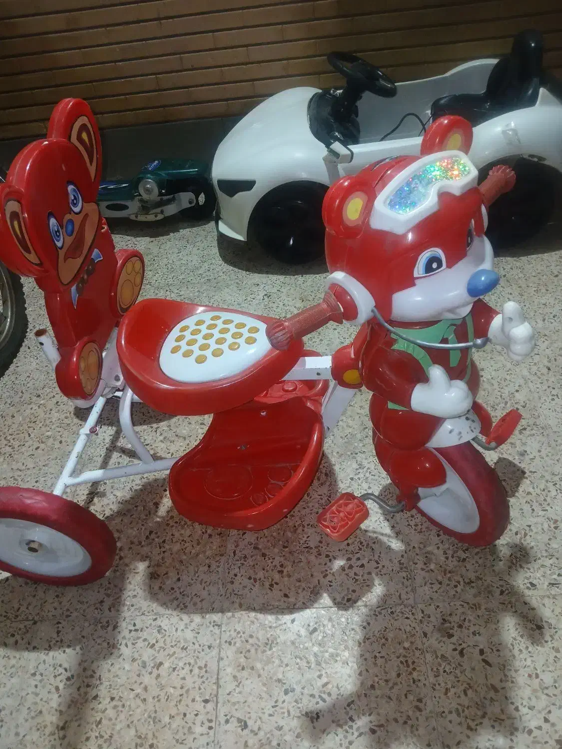 ماشین شارژی سه چرخه|اسباب و اثاث بچه|کاشان, عربها|دیوار