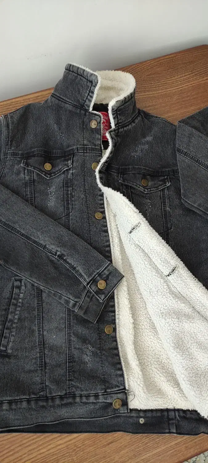 کاپشن|لباس|مشهد, باغون آباد|دیوار