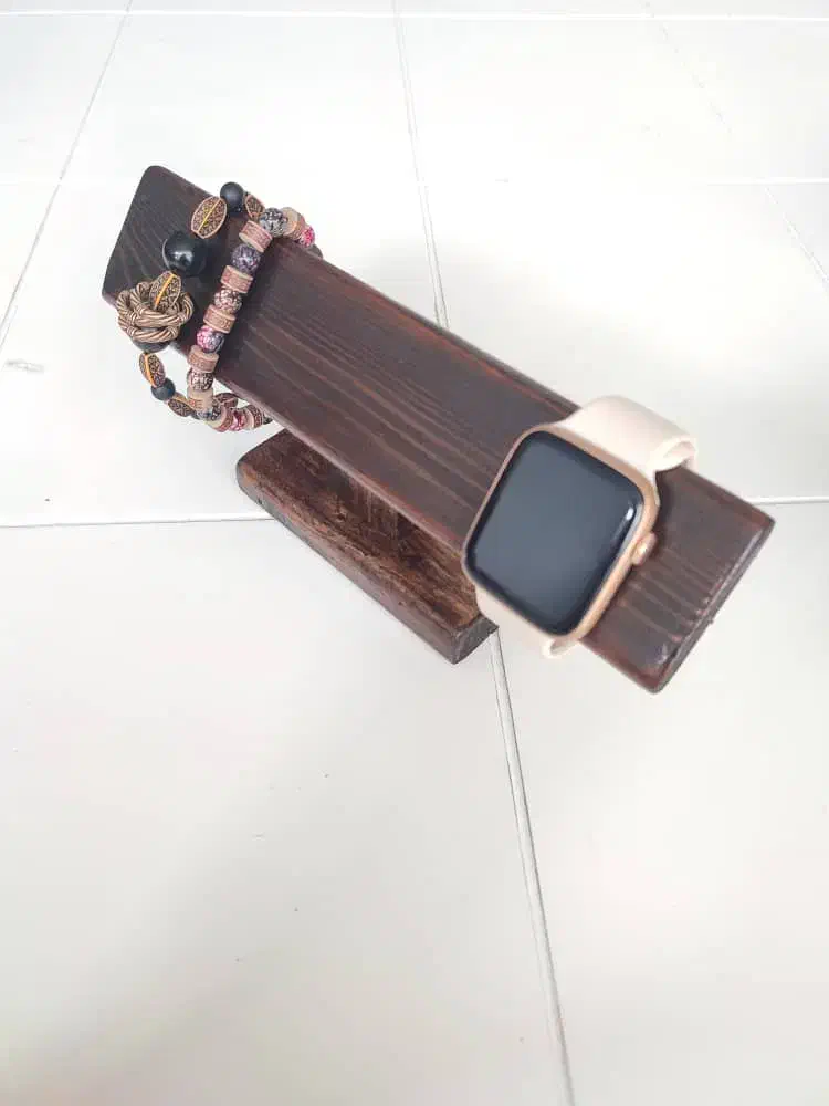 شلف و جاکلیدی چوبی|کتابخانه، شلف، قفسه‌های دیواری|تهران, استاد معین|دیوار