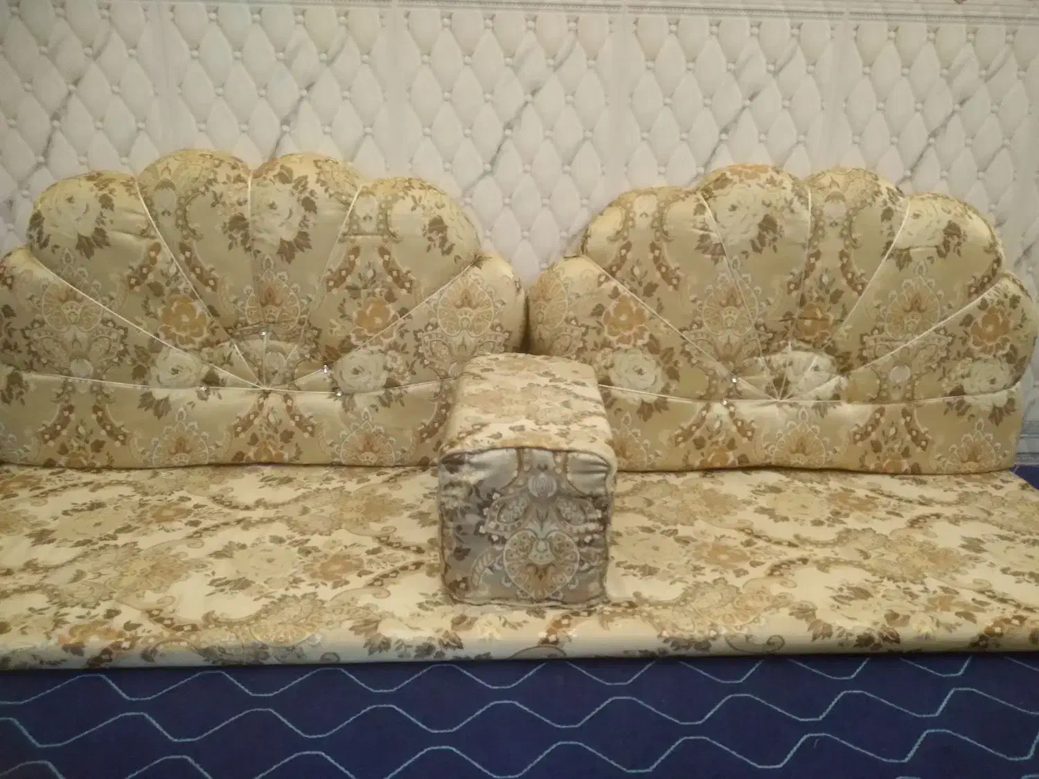 پشتی|پشتی|اهواز, عین ۲|دیوار