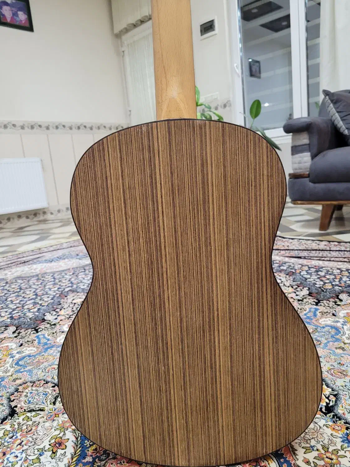 گیتار mv4|گیتار، بیس، امپلیفایر|سیرجان, |دیوار