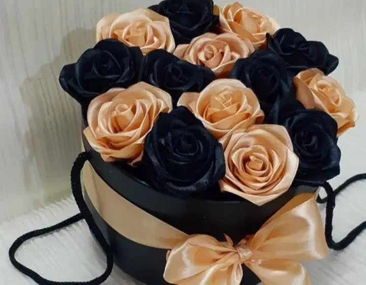 باکس گل رز روبانی برای هدیه وخواستگاری|گل مصنوعی|سراوان, |دیوار