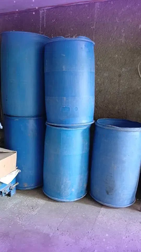 بشکه خارجی|ظروف نگهدارنده، پلاستیکی، یکبارمصرف|صومعهسرا, |دیوار