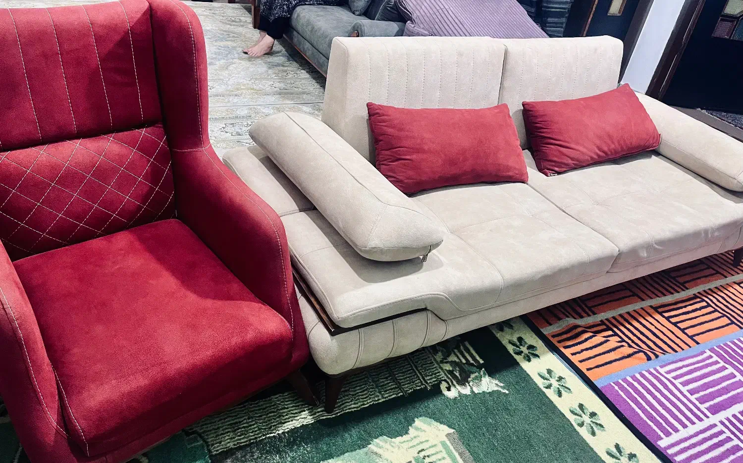 فروش مبل ۸ نفره تخت شو زیر قیمت بازار بدلیل مهاجرت|مبلمان خانگی و میز عسلی|ساری, |دیوار