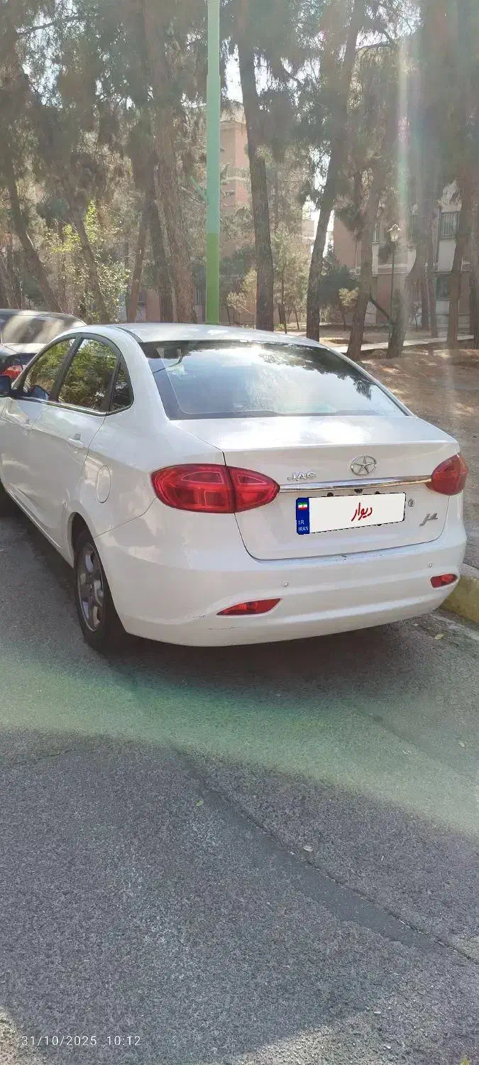 جک  j4 مدل ۱۴۰۲|خودرو سواری و وانت|تهران, حسینآباد|دیوار