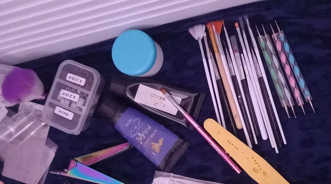 لوازم کاشت ناخن|آرایشی، بهداشتی، درمانی|صائین قلعه, |دیوار