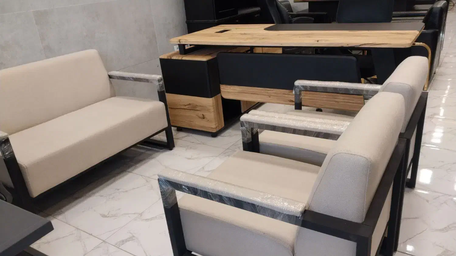 نیم ست و میز و صندلی اداری|دفتر کار|چهاردانگه (تهران), |دیوار