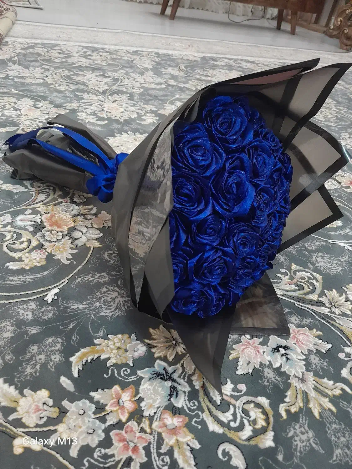 دسته گل با روبان|گل مصنوعی|شهرکرد, |دیوار