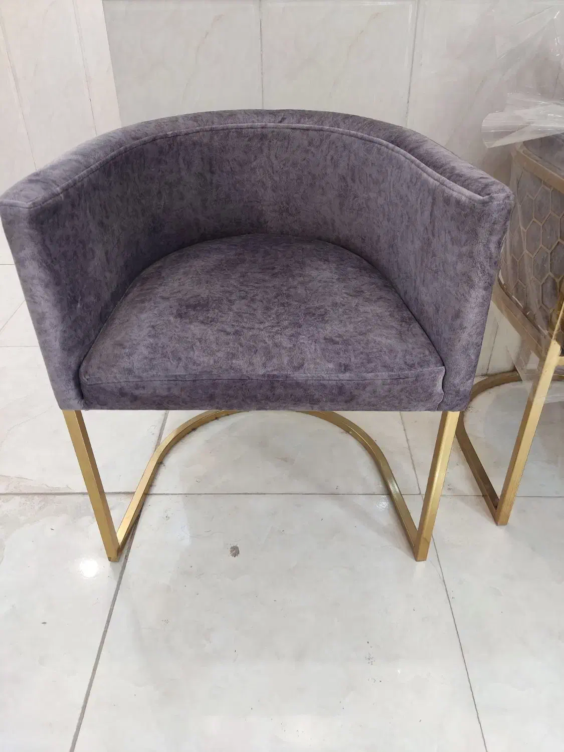 وسایل سالن زیبایی|آرایشگاه و سالن‌های زیبایی|کاشان, زیدی|دیوار