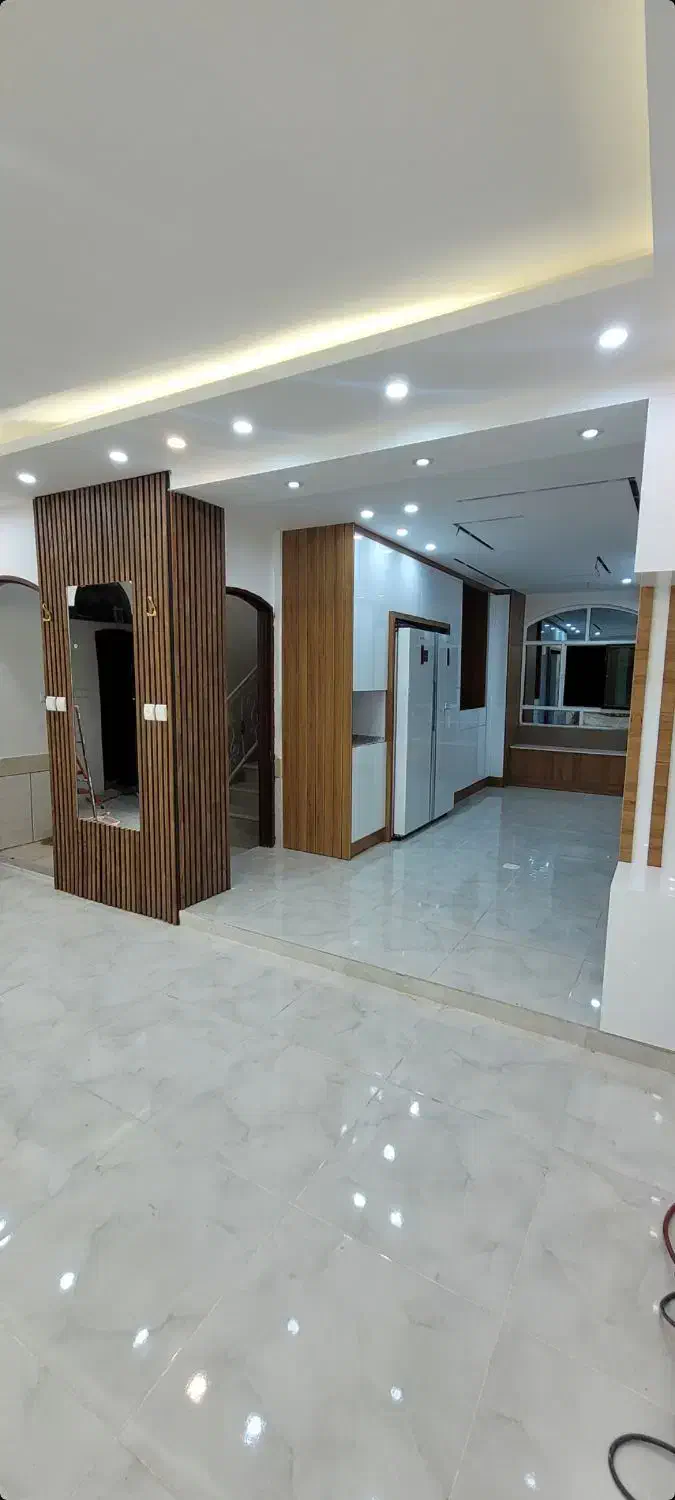 نصاب انواع کمد کابینت درب چوبی|خدمات پیشه و مهارت|شهرکرد, |دیوار