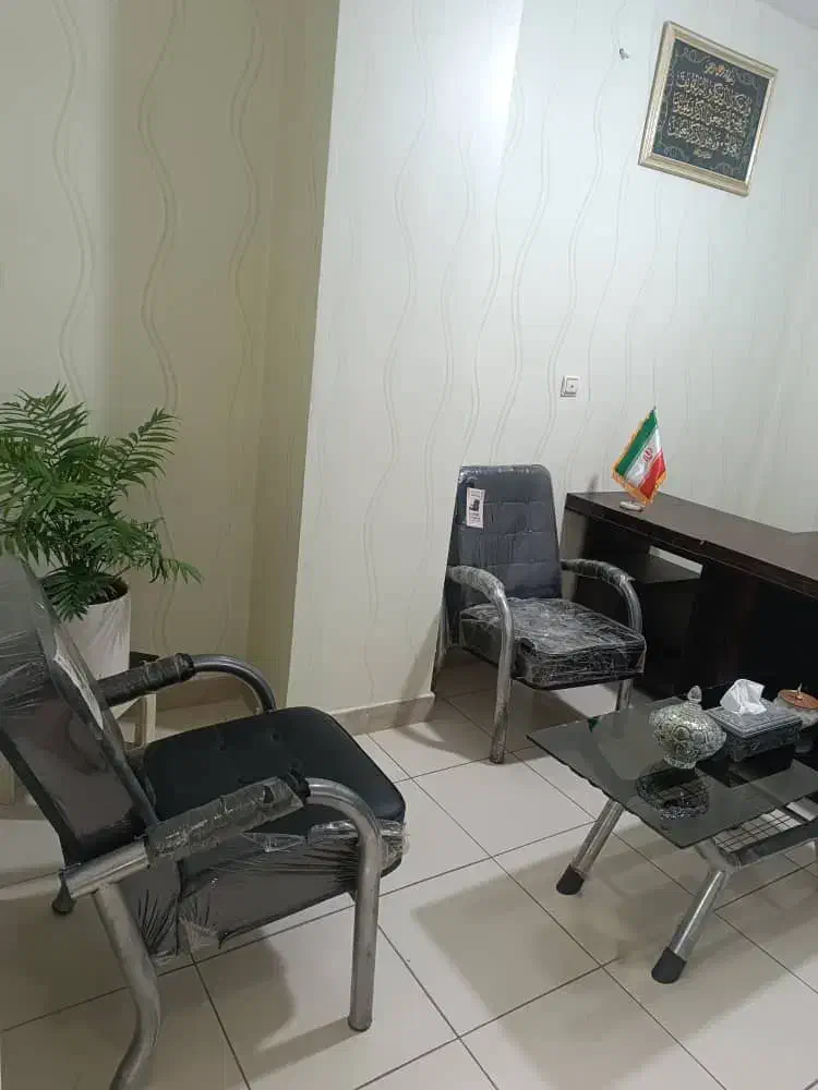 اجاره روزانه و ساعتی دفتر وکالت|اجارهٔ کوتاه‌مدت دفتر کار و فضای آموزشی|شهریار, شهریار|دیوار